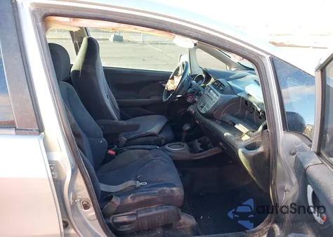 2013 Honda Fit Sport из США, поврежденный, VIN JHMGE8H51DC012630